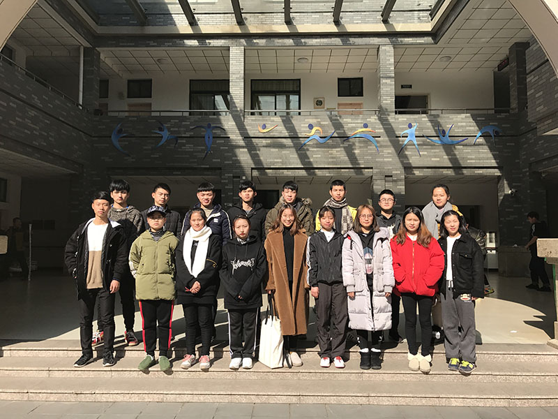 校、系學(xué)生干部培訓(xùn)后合影