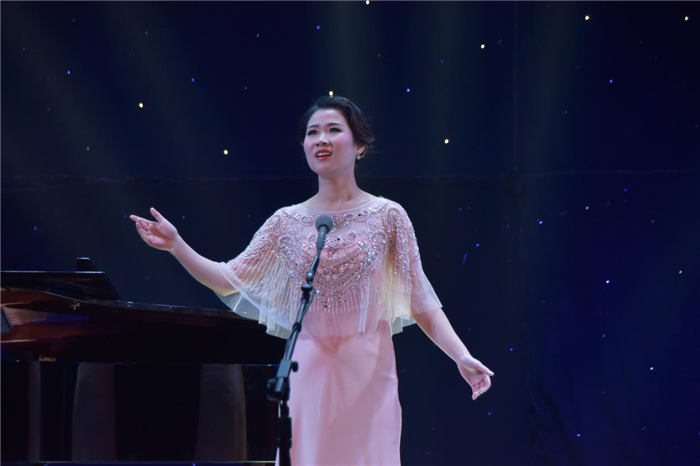 彭麗老師演唱法語藝術(shù)歌曲《燕子》和中國(guó)藝術(shù)歌曲《梁祝新歌》
