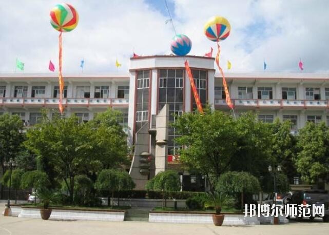 貴州畢節(jié)財貿(mào)幼兒師范學校2023年報名條件、招生對象