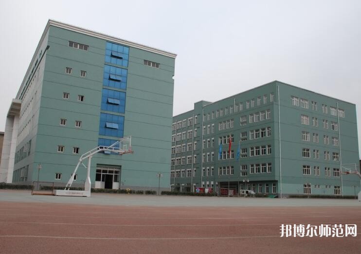 保定女子職業(yè)幼兒師范中專學(xué)校2019年報名條件、招生對象