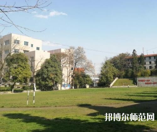 貴陽經(jīng)濟貿(mào)易中等幼師專業(yè)學校2023年報名條件、招生要求、招生對象 width=