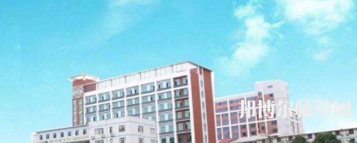 廣西中專幼師學(xué)?？梢钥即髮? width=