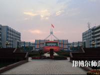 湖北職業(yè)技術(shù)師范學(xué)院2023年報名條件、招生要求、招生對象