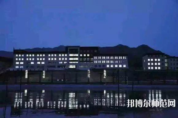 呼和浩特職業(yè)師范學(xué)院東校區(qū)2021年報(bào)名條件、招生要求、招生對(duì)象