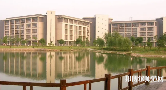 安徽大學(xué)師范學(xué)院磬苑校區(qū)2023年報(bào)名條件、招生要求、招生對象