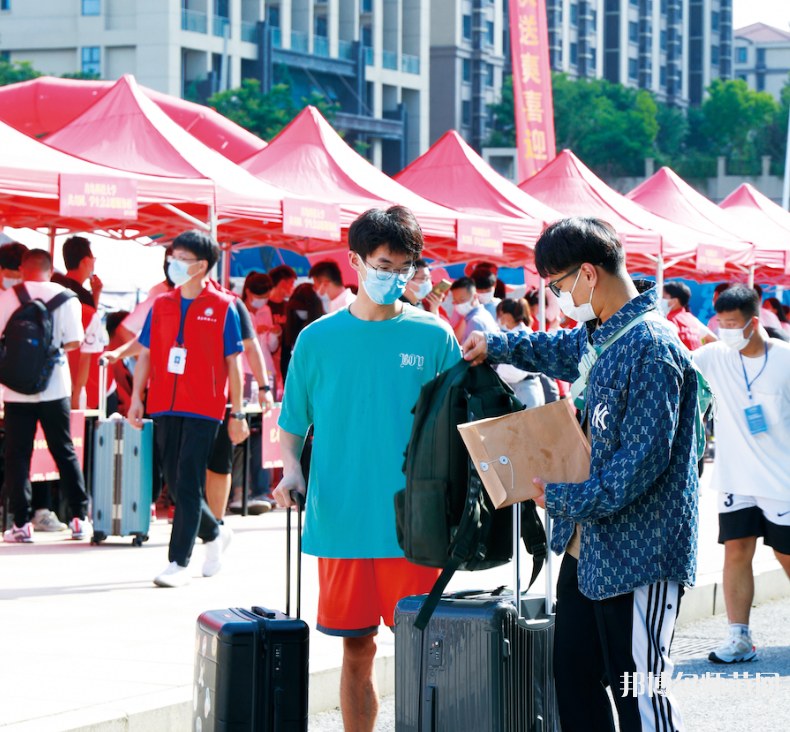 青島科技師范大學(xué)嶗山校區(qū)2023年報(bào)名條件、招生要求、招生對(duì)象 