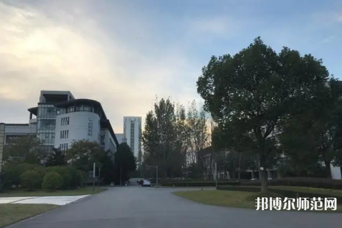 東華大學(xué)師范學(xué)院松江校區(qū)2023年報(bào)名條件、招生要求、招生對象