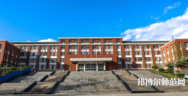 云南大學(xué)滇池師范學(xué)院楊林校區(qū)2023年報(bào)名條件、招生要求、招生對(duì)象