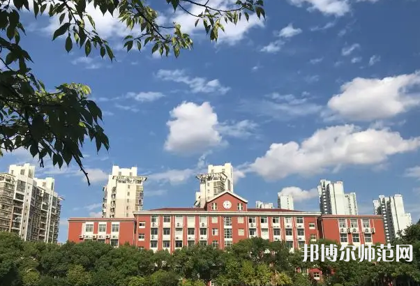 上海大學(xué)師范學(xué)院延長(zhǎng)校區(qū)2023年報(bào)名條件、招生要求、招生對(duì)象