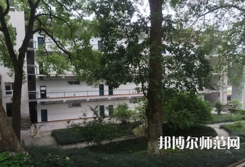 重慶市江津區(qū)師范進(jìn)修學(xué)校2023年怎么樣、好不好