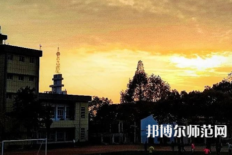 黃岡師范學(xué)院2023年報名條件、招生要求、招生對象