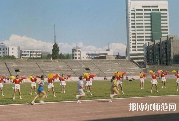 烏魯木齊職業(yè)師范大學(xué)2023年報(bào)名條件、招生要求、招生對象