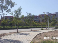 烏魯木齊職業(yè)師范大學(xué)2023年報(bào)名條件、招生要求、招生對(duì)象