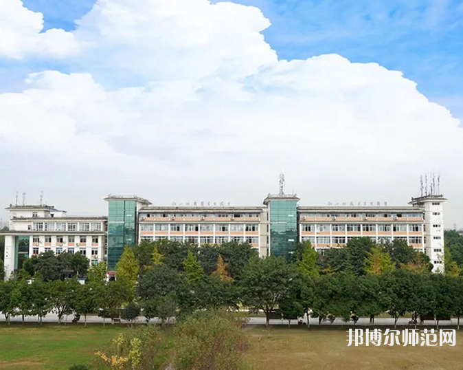 四川愛華幼兒師范學(xué)院2023年怎么樣、好不好