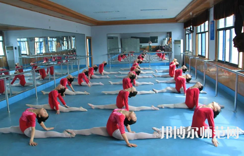 達(dá)州職業(yè)技術(shù)師范學(xué)院新校區(qū)2023年學(xué)費、收費多少 