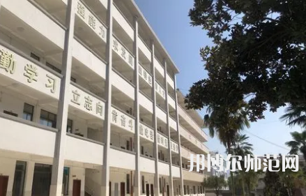 2023年桂林興安師范學(xué)校報名條件、招生對象