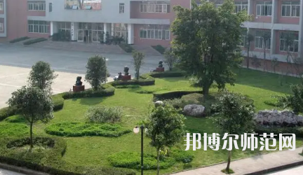 2023年成都莊園機(jī)電職業(yè)技術(shù)幼兒師范學(xué)校報名條件、招生對象
