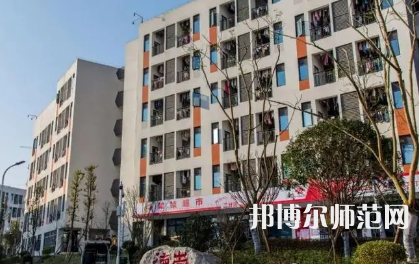 2023年瀘州幼師職業(yè)技術(shù)學(xué)校報(bào)名條件、招生對(duì)象