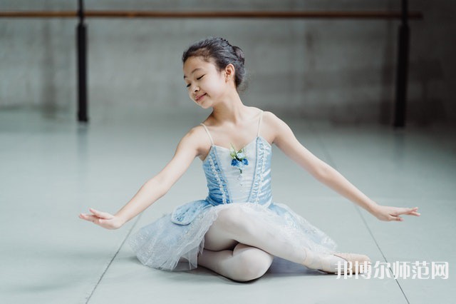 云南工業(yè)幼兒師范高級(jí)技工學(xué)校介紹、地址